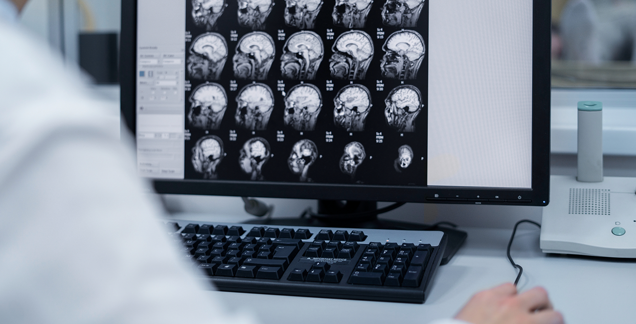 Online MRI Reporting